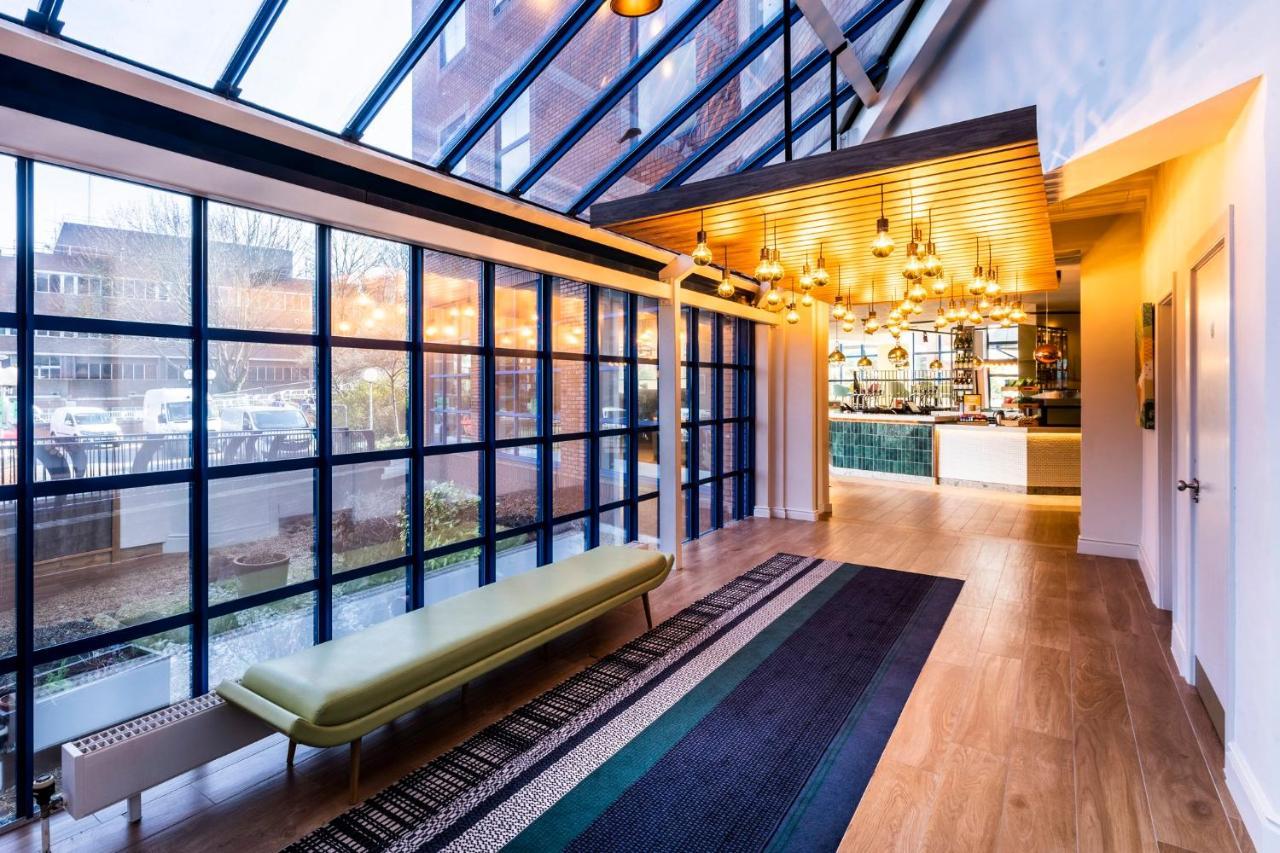 Holiday Inn London Sutton By Ihg Exteriör bild