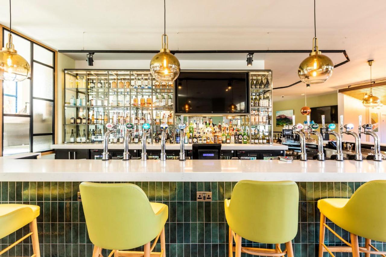Holiday Inn London Sutton By Ihg Exteriör bild