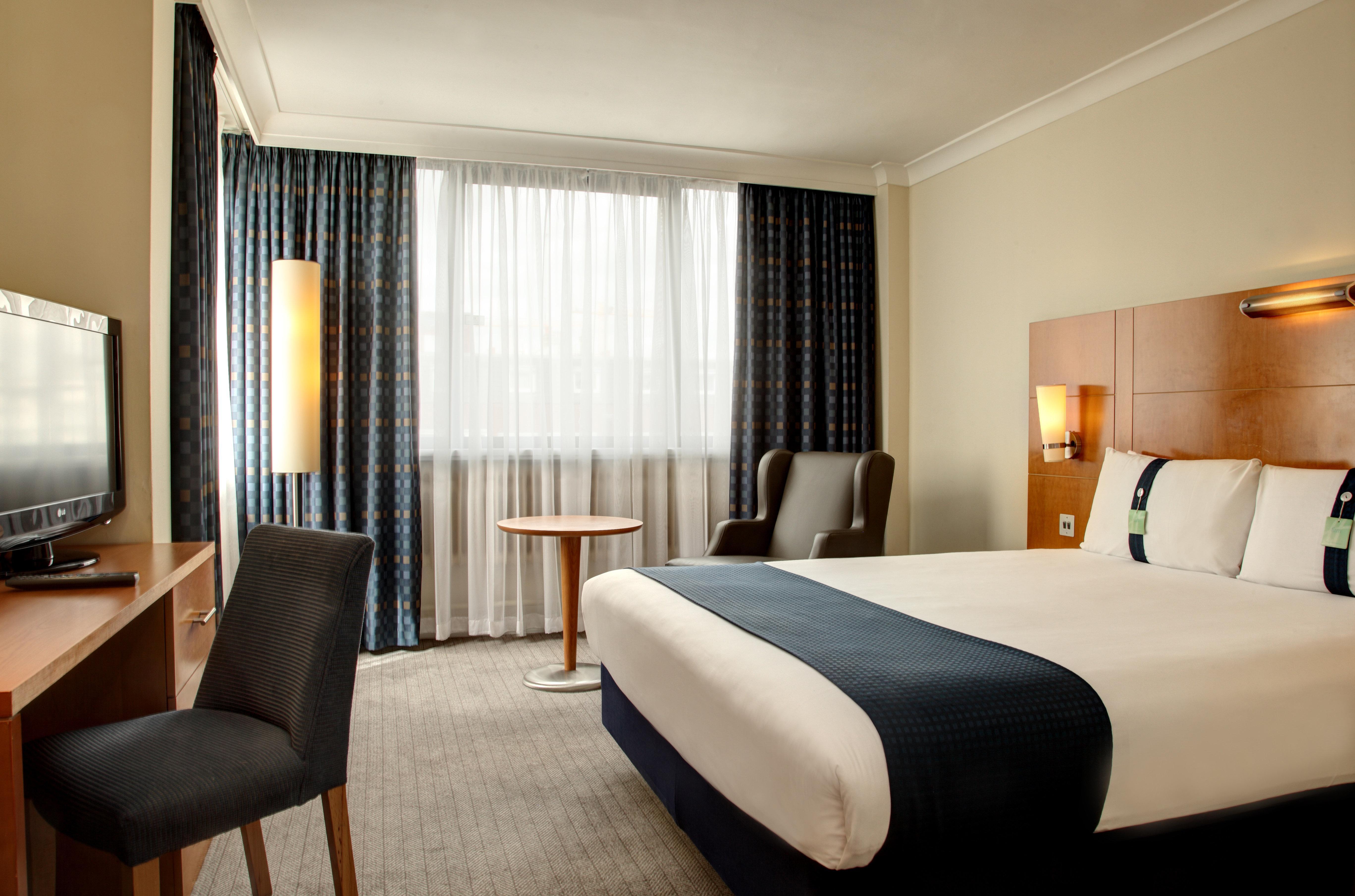 Holiday Inn London Sutton By Ihg Exteriör bild