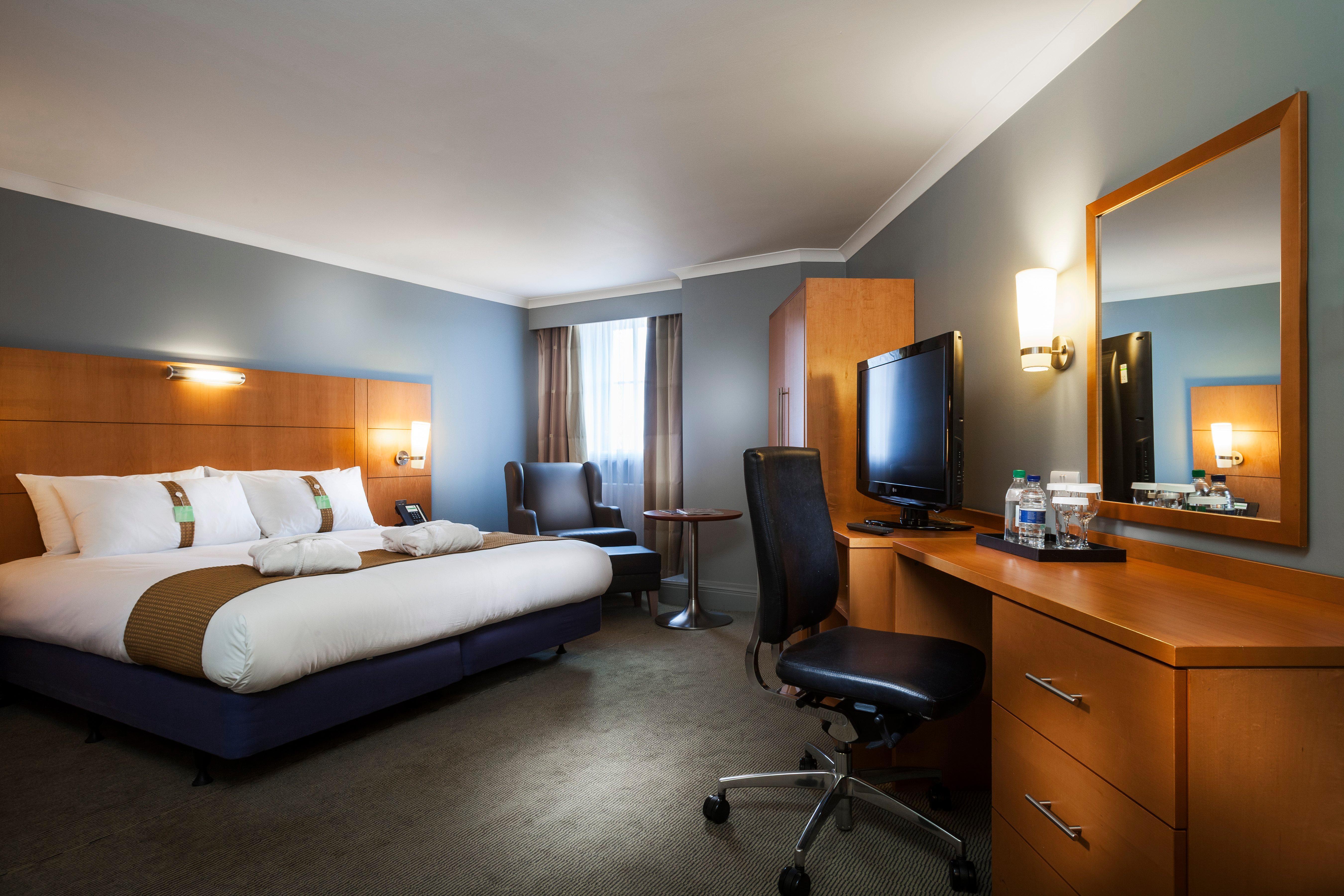 Holiday Inn London Sutton By Ihg Exteriör bild