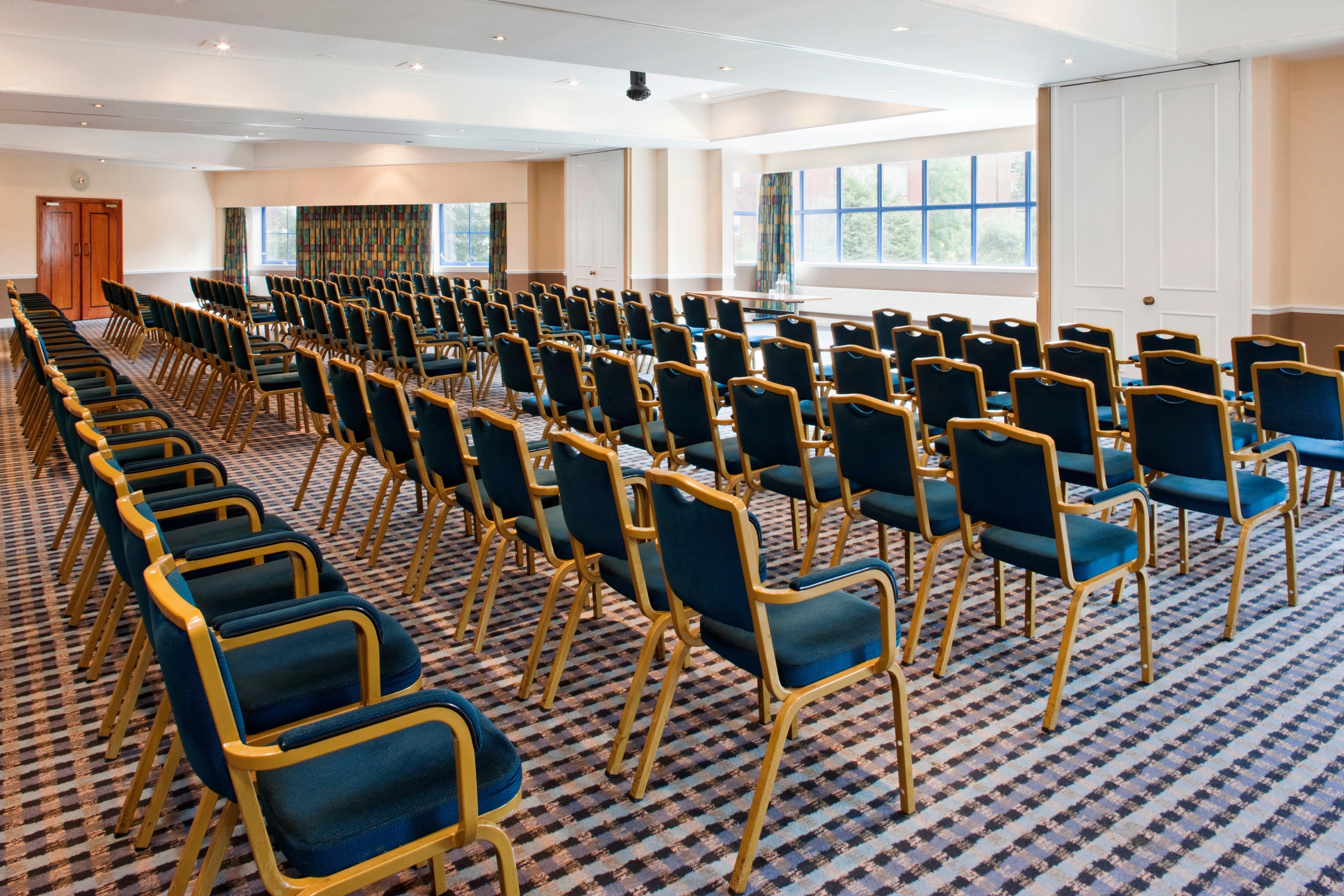 Holiday Inn London Sutton By Ihg Exteriör bild